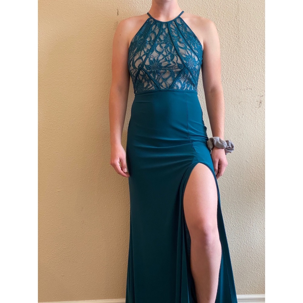 Women’s dress